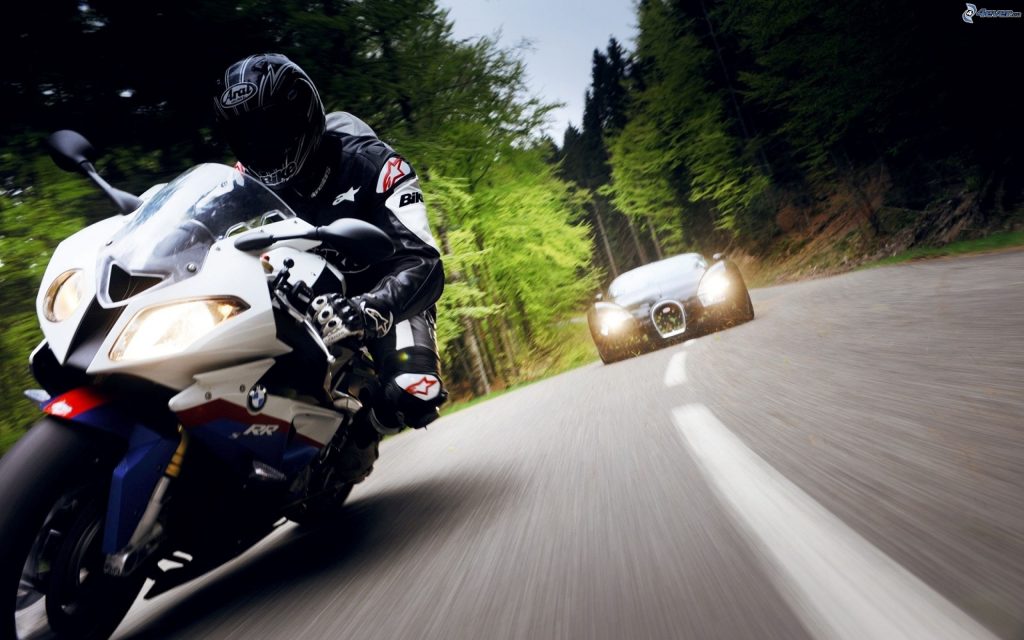 Consejos para mejorar la convivencia entre coches y motos
